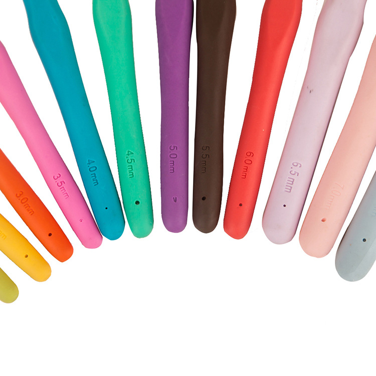 9PC/Set Color Silicone Soft Handle Metal Set DIY Knitting Needles Crochet Tool Hook Pin Free shipping