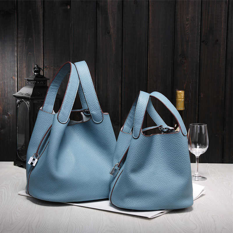 CLASSIC FLOWER 2020 New brand fashionluxury designer Women's bag handbags H famous brands top quality Genuine leather bags picotin lock ladies shopping bag, White big
CLASSIC FLOWER 2020 New brand fashionluxury designer Women's bag handbags H famous brands top quality Genuine leather bags picotin lock ladies shopping bag, White big