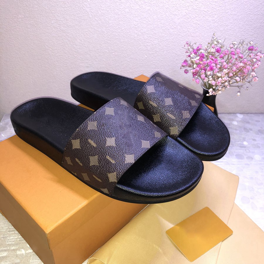 High quality Stylish Slippers Tigers Fashion Classics Slides Sandals Men Women shoes Tiger Cat Design Summer home, Black
High quality Stylish Slippers Tigers Fashion Classics Slides Sandals Men Women shoes Tiger Cat Design Summer home, Black