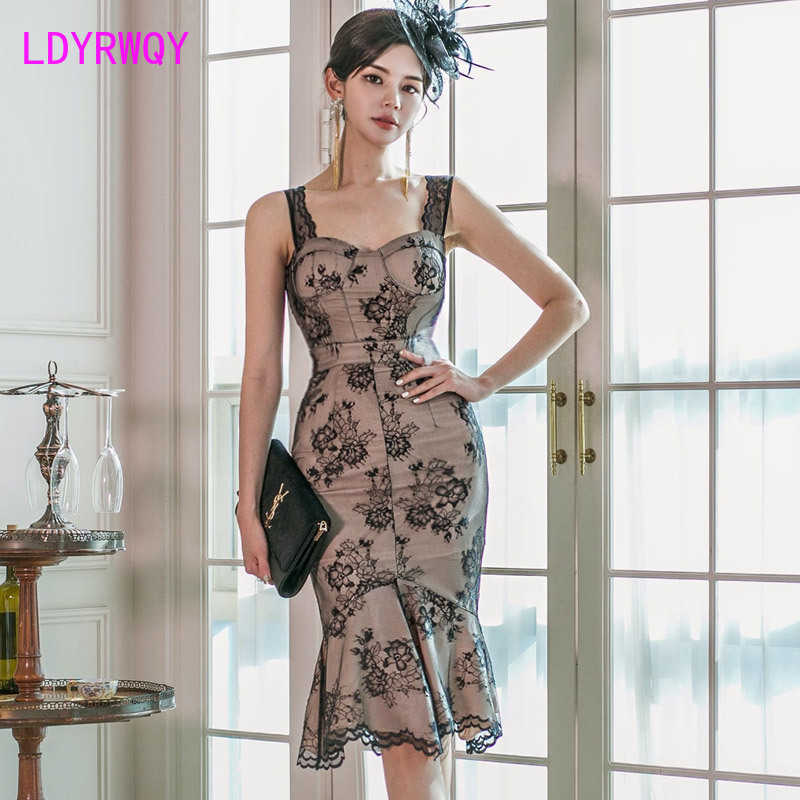 Korean ladies temperament Slim strap mid-length lace bag hip fishtail dres Office Lady Lace 210603, Black
Korean ladies temperament Slim strap mid-length lace bag hip fishtail dres Office Lady Lace 210603, Black