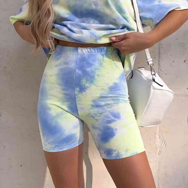 tie dye print basic women shorts high waist streetwear summer korean style sweet loose fitness ladies, White;black
tie dye print basic women shorts high waist streetwear summer korean style sweet loose fitness ladies, White;black