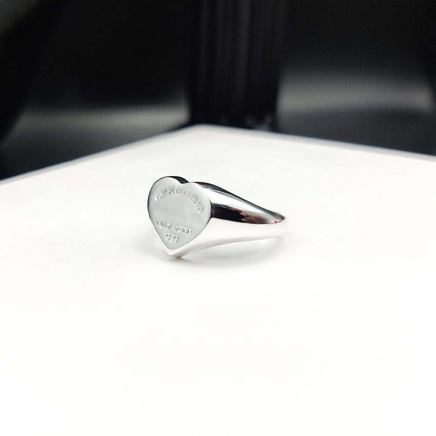 1:1 TIF925 Sterling Silver Classic Female Overall Heart-Shaped Ring For Women Ladies Party Luxury Brand love Jewelry Gifts
1:1 TIF925 Sterling Silver Classic Female Overall Heart-Shaped Ring For Women Ladies Party Luxury Brand love Jewelry Gifts