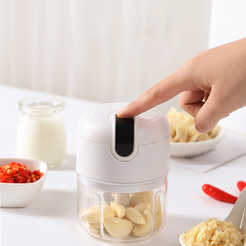 250 ml Electric Garlic Chopper Slicer Press Small Kitchen Tools Fruit And Vegetable Food Processor Wholesale
250 ml Electric Garlic Chopper Slicer Press Small Kitchen Tools Fruit And Vegetable Food Processor Wholesale