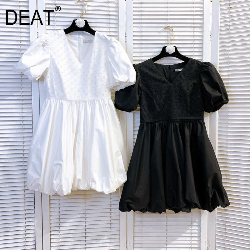 DEAT Women Black Beaded Dress V-Neck Short Puff Sleeve Arrivals Lady Temperament Fashion Spring Summer 11D675 210709, White
DEAT Women Black Beaded Dress V-Neck Short Puff Sleeve Arrivals Lady Temperament Fashion Spring Summer 11D675 210709, White