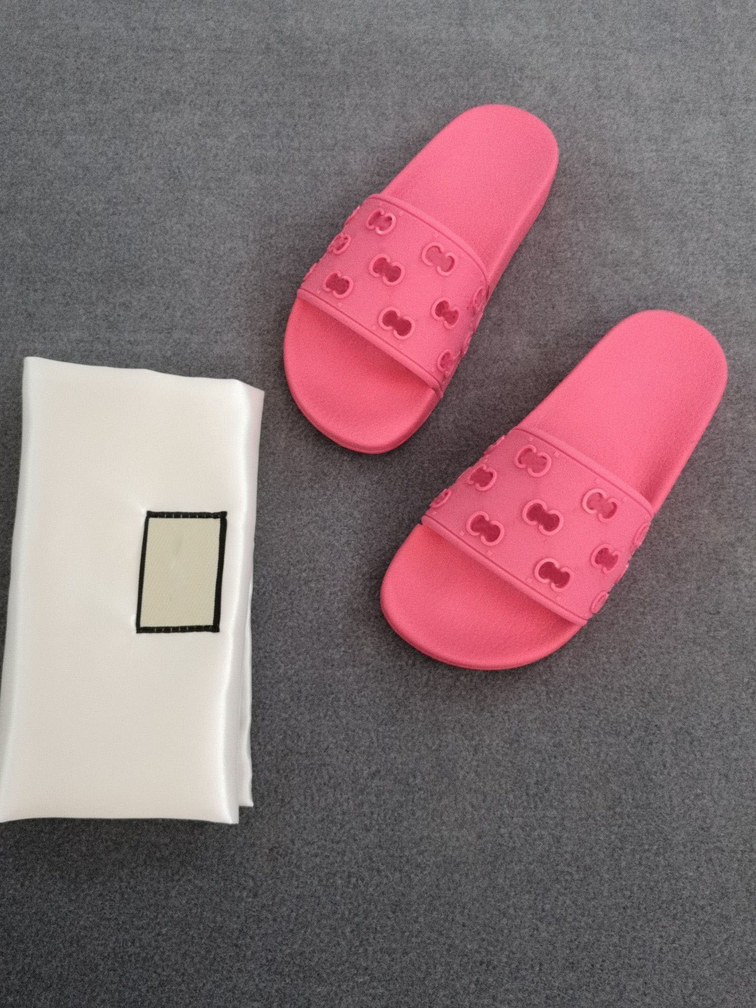 High quality Stylish Slippers Tigers Fashion Classics Slides Sandals Men Women shoes Tiger Cat Design Summer Huaraches home011 2, Black
High quality Stylish Slippers Tigers Fashion Classics Slides Sandals Men Women shoes Tiger Cat Design Summer Huaraches home011 2, Black