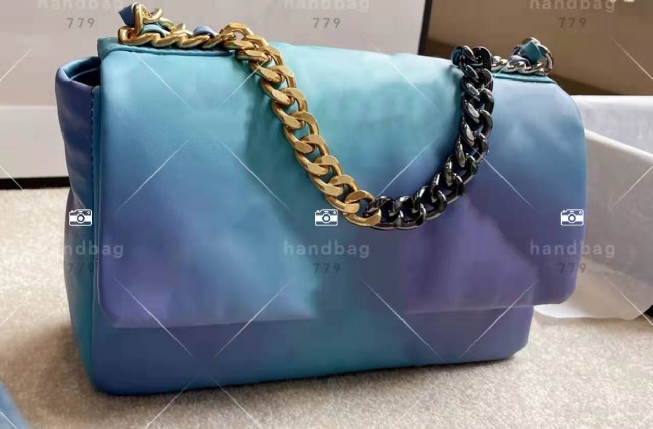Designer Luxury women crossbody bag Soft leather C fashion blue purple womens handbag red interior square shoulder bags, 1111111
Designer Luxury women crossbody bag Soft leather C fashion blue purple womens handbag red interior square shoulder bags, 1111111