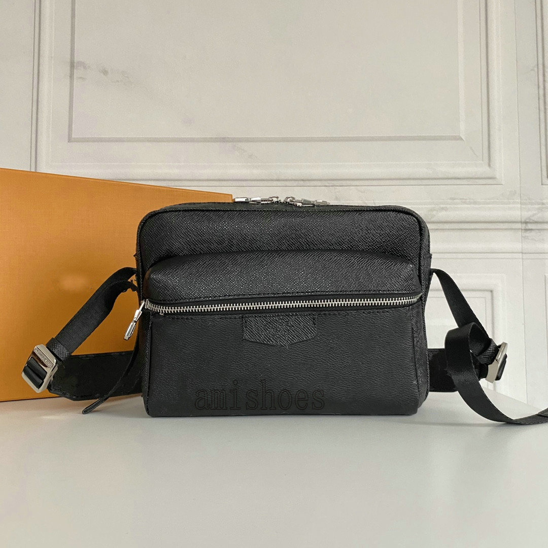 Mens Outdoor Messenger PM Shoulder Bags Hobo Messengers Cross body Handbags Handles Boston Crossbody Packs Totes Canvas Leather Purse M30233
Mens Outdoor Messenger PM Shoulder Bags Hobo Messengers Cross body Handbags Handles Boston Crossbody Packs Totes Canvas Leather Purse M30233