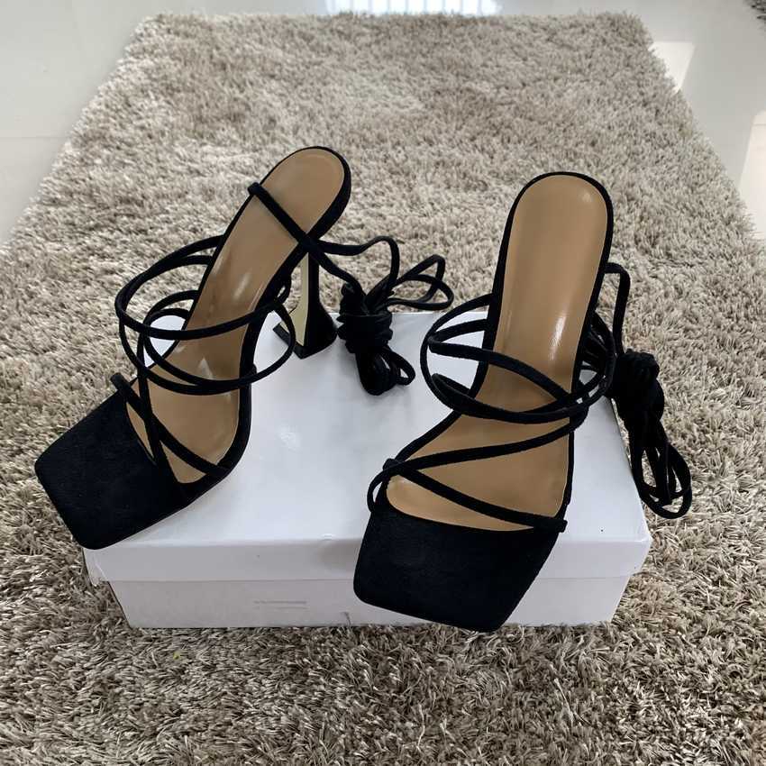 2021 Women Summer Sandals Sexy Peep Toe Ankle Strap Shoe Cross Lace-Up Stiletto High Heels Ladies Party Slipper Shoes Size 35-42 Y0721, Jcdft-h nude
2021 Women Summer Sandals Sexy Peep Toe Ankle Strap Shoe Cross Lace-Up Stiletto High Heels Ladies Party Slipper Shoes Size 35-42 Y0721, Jcdft-h nude