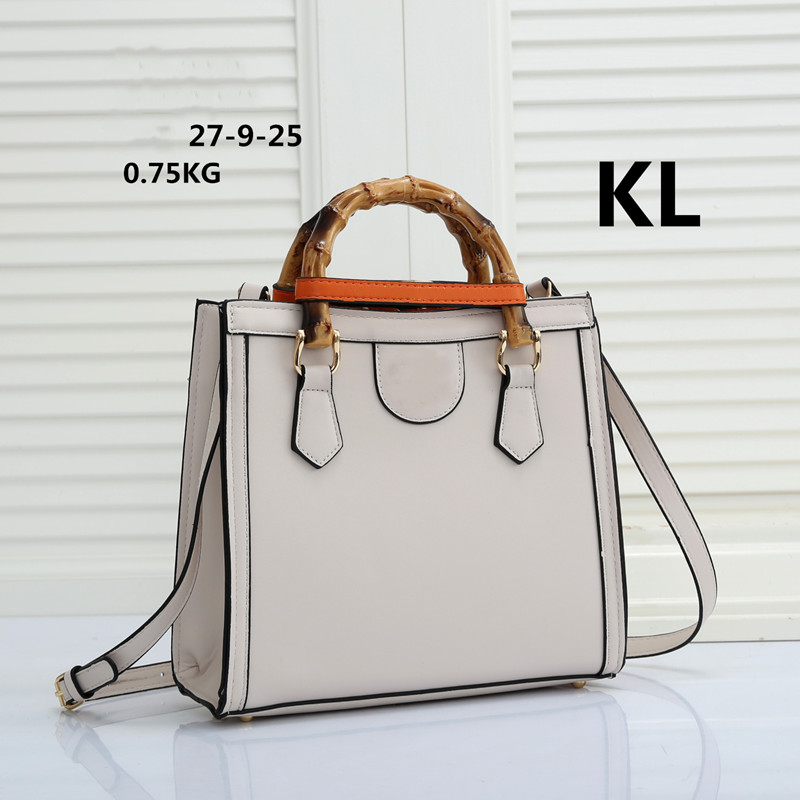 designer handbags new Diana bamboo Bag Vintage exquisite lady Shopper handbag leisure party crossbody Shoulder Bag luxury Wallet 7m, Extra shipping
designer handbags new Diana bamboo Bag Vintage exquisite lady Shopper handbag leisure party crossbody Shoulder Bag luxury Wallet 7m, Extra shipping