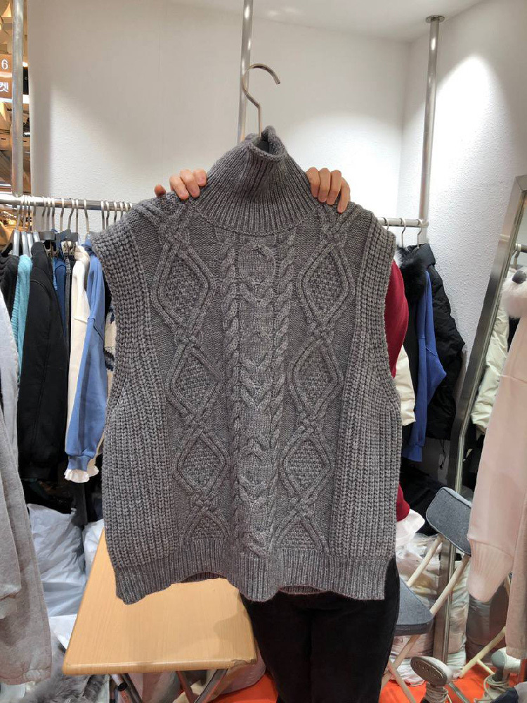 Nomikuma Korean Knitted Sleeveless Turtleneck Vest New Twisted Pullover Sweater Women Fashion Causal Top Jumper 6D912 210427