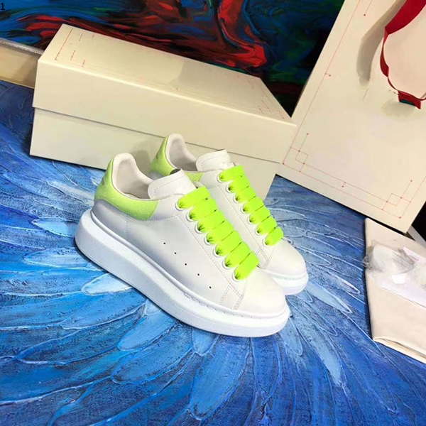 Dio 2021Top Quality Shoes Women Mens Trainers Leather Platform Shoe Flat Casual Party Espadrilles Vintage Suede Sneakers MKJ003
Dio 2021Top Quality Shoes Women Mens Trainers Leather Platform Shoe Flat Casual Party Espadrilles Vintage Suede Sneakers MKJ003