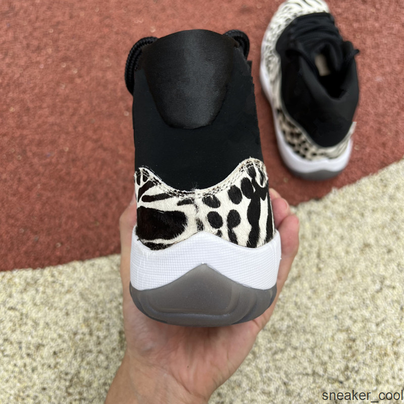 Jumpman 11 Animal Instinct Basketball Shoes cow high 11S Black Red-Sail-White Men women Shoe Sports Athletic Sneakers With, Pay for extra lace
Jumpman 11 Animal Instinct Basketball Shoes cow high 11S Black Red-Sail-White Men women Shoe Sports Athletic Sneakers With, Pay for extra lace