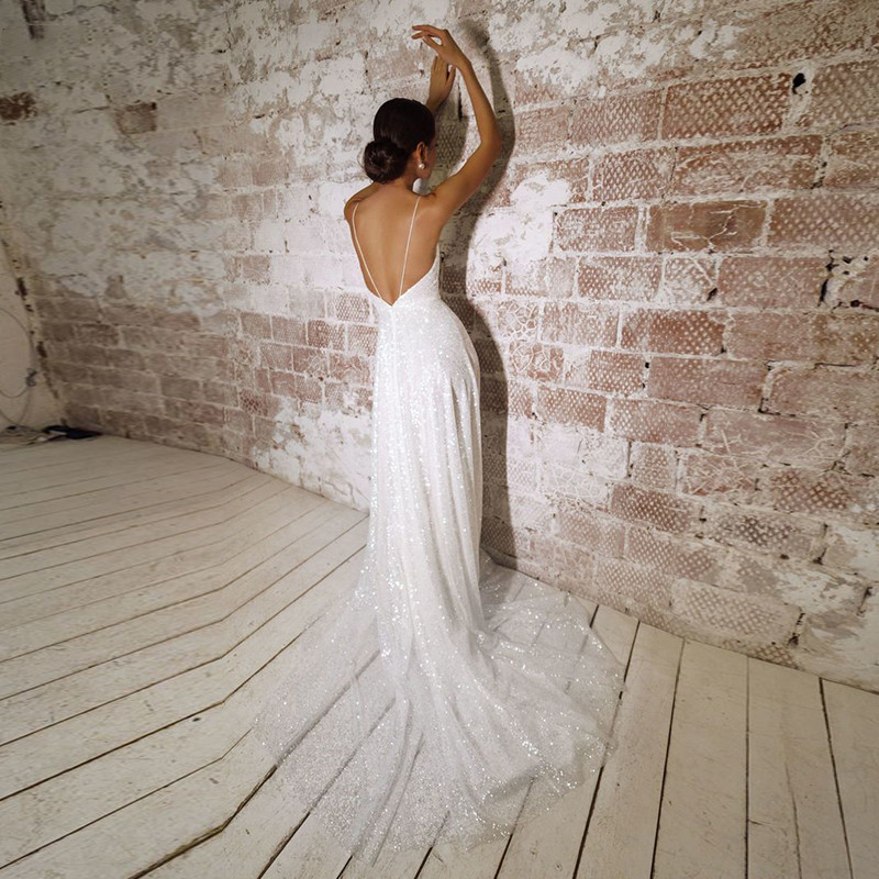Glitter White Sequined Beach Wedding Dress 2021 Long Spaghetti Straps Bridal Gowns Sexy Backless Boho Bride Dresses