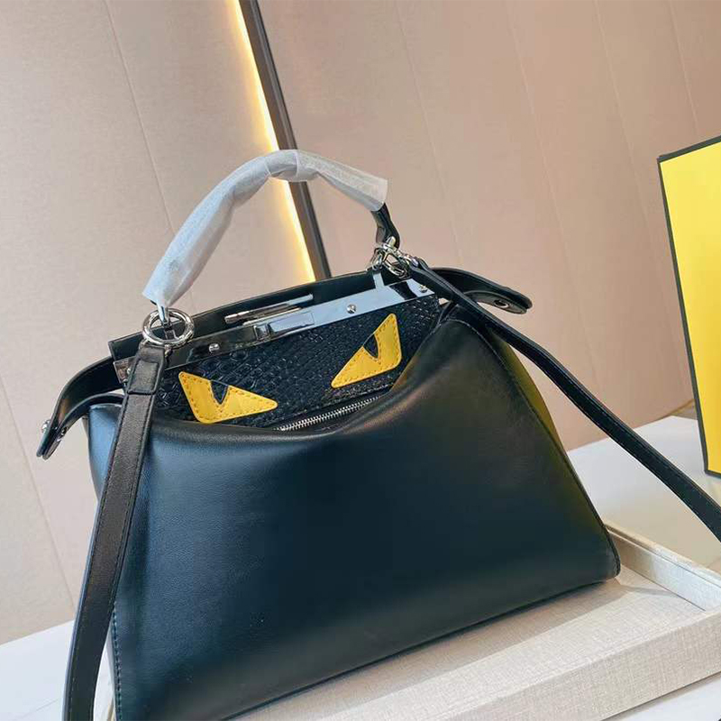 Designer Handbag Shoulder Bags the tote bag wallets Women's genuine leather luxury bag Fashion Brand Cartoon Men and women alike Artwork totes, Black
Designer Handbag Shoulder Bags the tote bag wallets Women's genuine leather luxury bag Fashion Brand Cartoon Men and women alike Artwork totes, Black