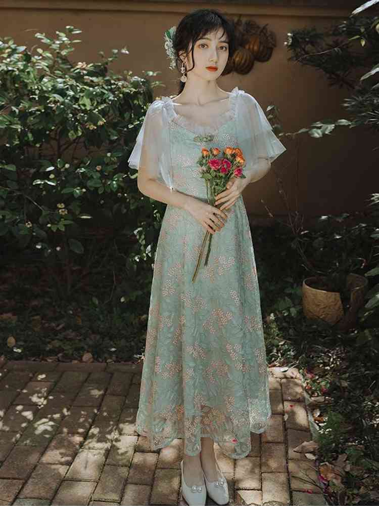 Summer Chic Casual Short Sleeve embroidery Women Maxi Dresses Chiffon Square Collar Ladies Floral Dress A-Line Robe 210521
Summer Chic Casual Short Sleeve embroidery Women Maxi Dresses Chiffon Square Collar Ladies Floral Dress A-Line Robe 210521