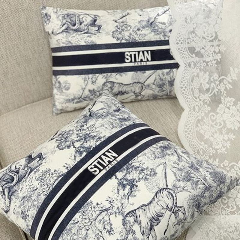 2021 New Luxury Cushion Brand Decorative Pillow Designer Cushion With D Letters Fashion Cushions Cotton Covers Home Decor Pillow D2110137Z, Box
2021 New Luxury Cushion Brand Decorative Pillow Designer Cushion With D Letters Fashion Cushions Cotton Covers Home Decor Pillow D2110137Z, Box