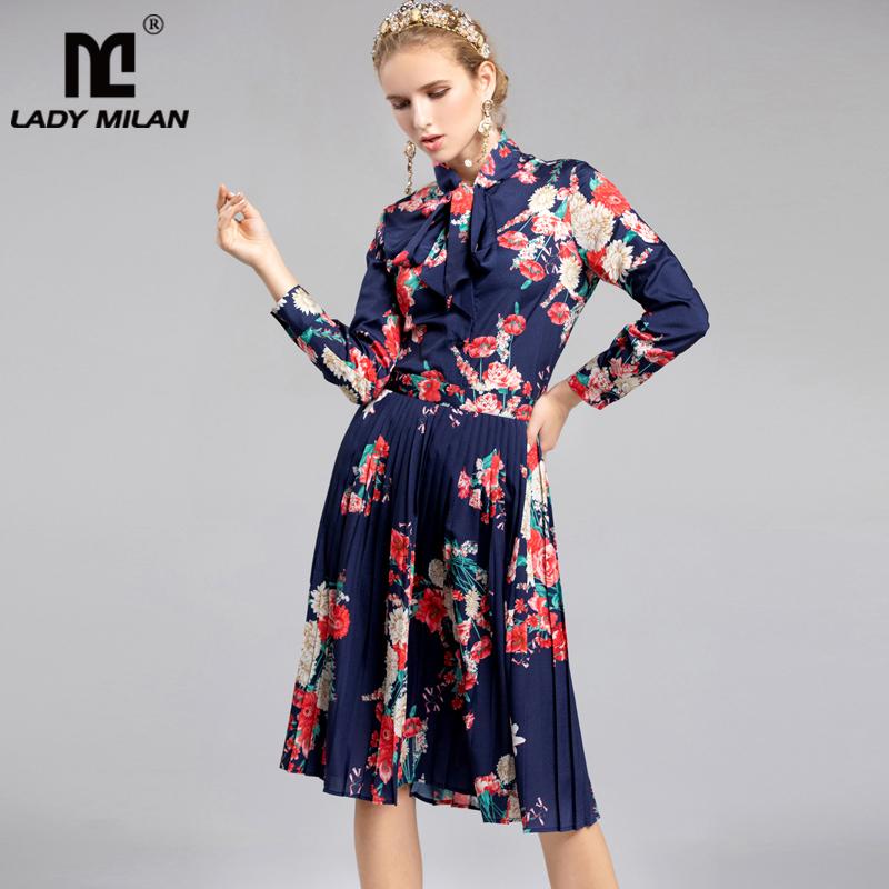Women's Two Piece Pants 2021 Long Sleeves Printed Bow Detailing Shirt With Floral Pleated Skirts Fashion Designer Twinsets Runway Dress Sets, Navy blue
Women's Two Piece Pants 2021 Long Sleeves Printed Bow Detailing Shirt With Floral Pleated Skirts Fashion Designer Twinsets Runway Dress Sets, Navy blue