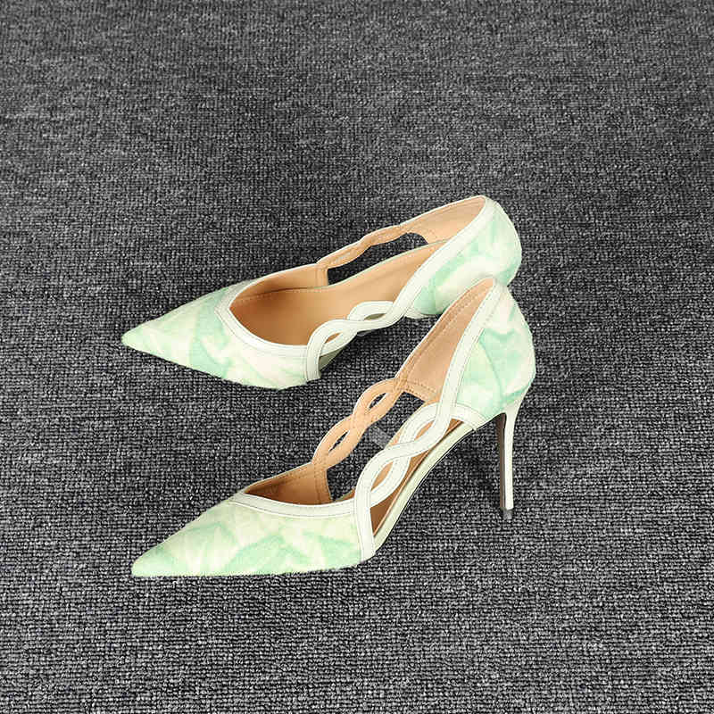 Sandals 2021 spring fashion pointed sexy fetal cow hair stiletto high heel shallow mouth single shoes banquet dress female sandals, Heel height 7 cm
Sandals 2021 spring fashion pointed sexy fetal cow hair stiletto high heel shallow mouth single shoes banquet dress female sandals, Heel height 7 cm