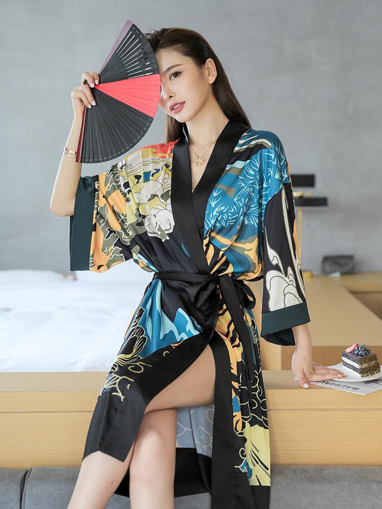 Women's Sleepwear Silk Oil Painting Printed Kimono Robe Dressing Gown Peignoir Nightgown Home Suit For Women Loungewear Satin
Women's Sleepwear Silk Oil Painting Printed Kimono Robe Dressing Gown Peignoir Nightgown Home Suit For Women Loungewear Satin