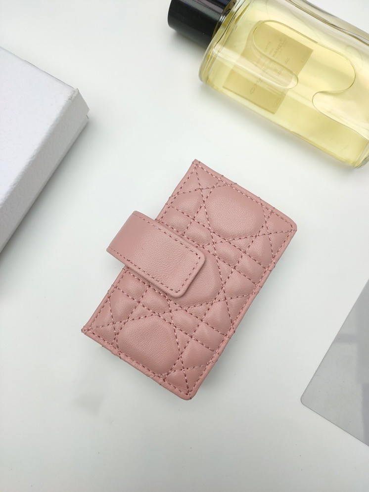 Dio 2021 Fashion womens wallet classic letter printing zipper design top ladies purse casual multi-card long lady holders 10.5-6-3cm, 01
Dio 2021 Fashion womens wallet classic letter printing zipper design top ladies purse casual multi-card long lady holders 10.5-6-3cm, 01