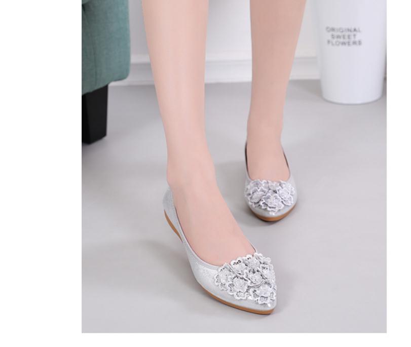 2021 Spring and Autumn shoes with New style fashion flat bottom pointed end Women's shoes @4041, Black
2021 Spring and Autumn shoes with New style fashion flat bottom pointed end Women's shoes @4041, Black