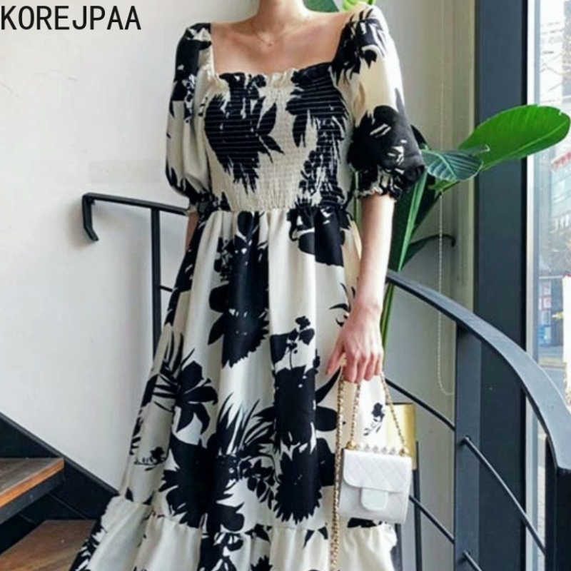Korejpaa Women Dress Summer Korean Fashion Chic Retro Temperament Square Collar Pleated Black and White Floral Long Dresses 210526
Korejpaa Women Dress Summer Korean Fashion Chic Retro Temperament Square Collar Pleated Black and White Floral Long Dresses 210526