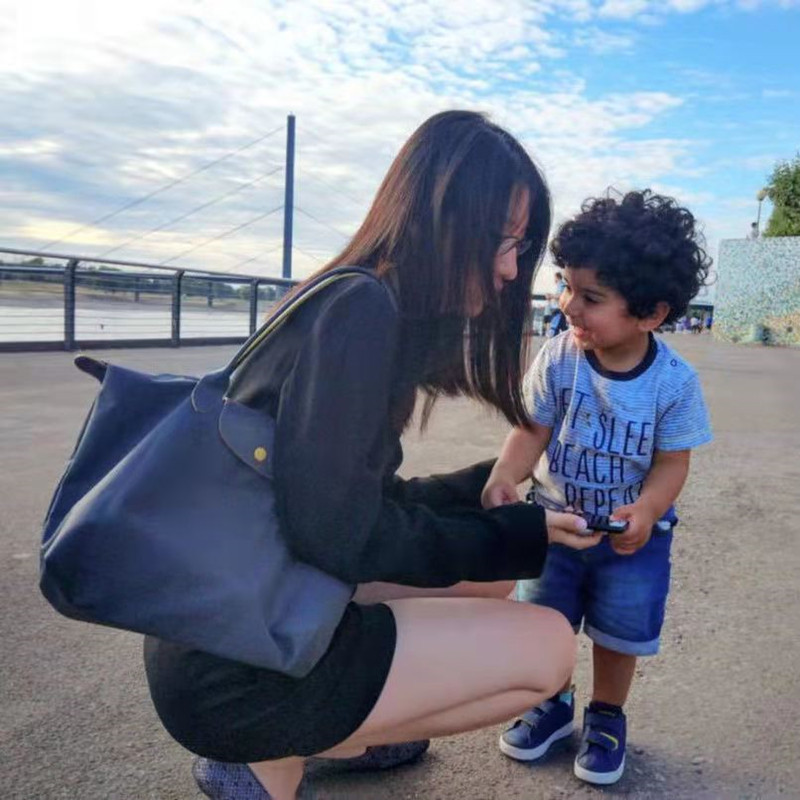 convenient side sales bag stylish casual shoulder messenger wallet mobile phone nylon waterproof and antifouling
convenient side sales bag stylish casual shoulder messenger wallet mobile phone nylon waterproof and antifouling