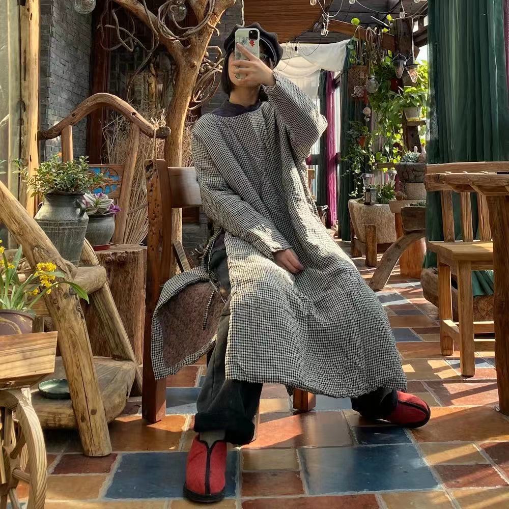 Johnature Women Warm Linen O-Neck Plaid Parkas Long Robes Spring Loose Women Vintage High Split Retro 210521
Johnature Women Warm Linen O-Neck Plaid Parkas Long Robes Spring Loose Women Vintage High Split Retro 210521