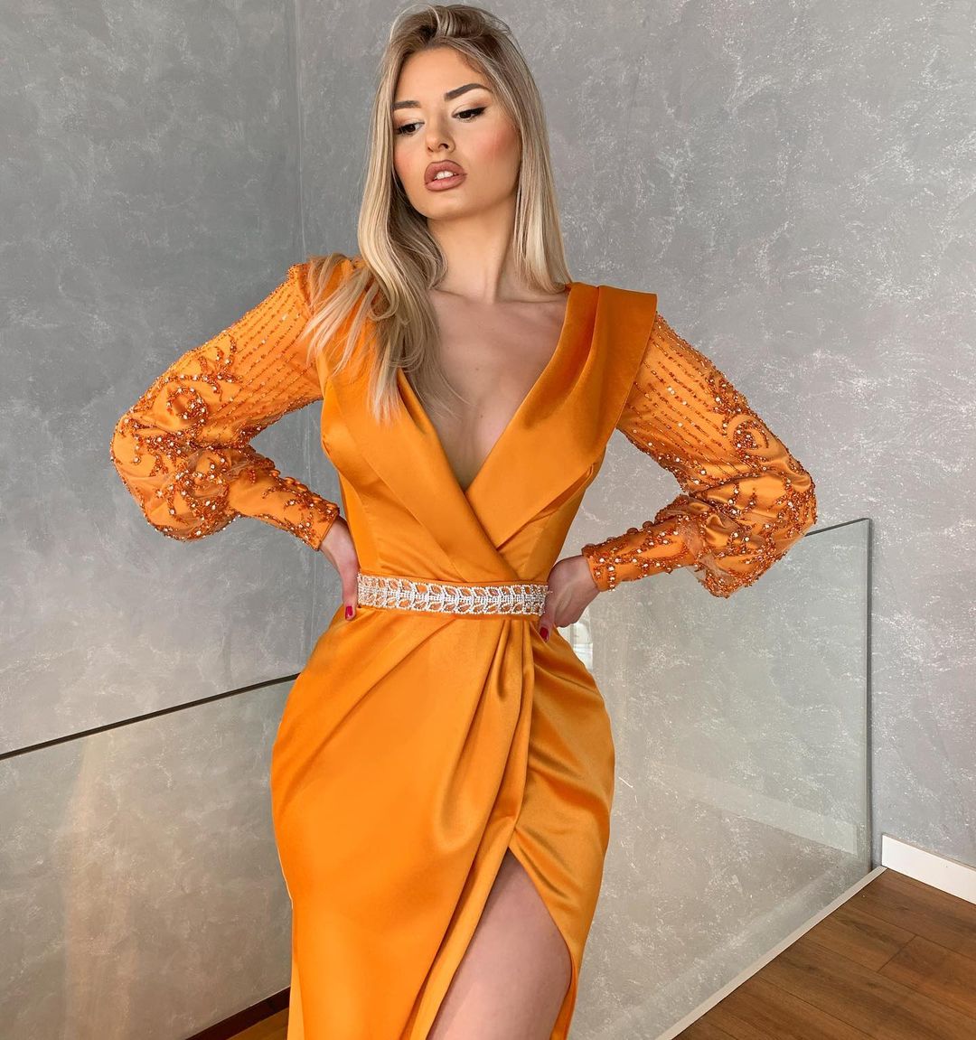 Mermaid Long Orange Sleeves Prom Dresses Deep V Neck Sequined Beaded Evening Gowns Satin Sweep Train Side Split Formal Dress