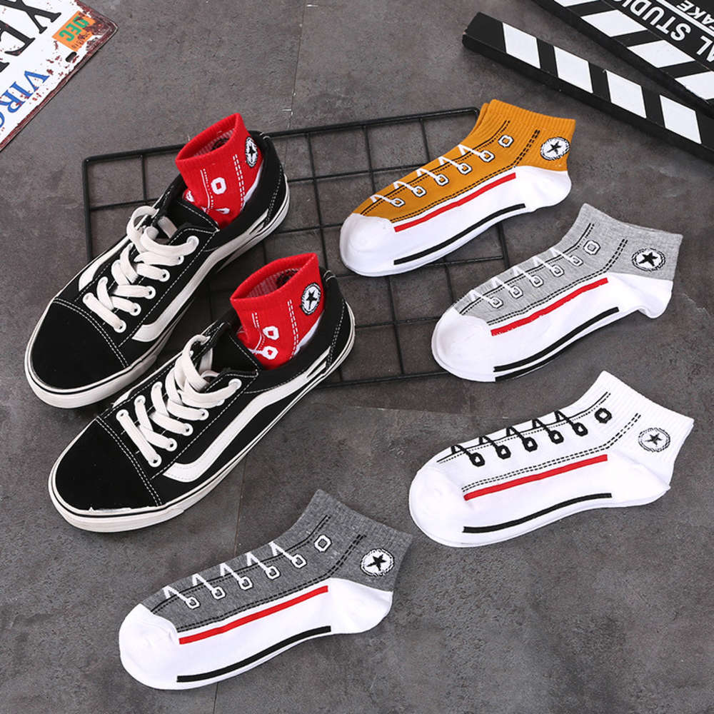 Autumn new fashion socks men's Harajuku shoelaces color matching cotton sports boat, Black
Autumn new fashion socks men's Harajuku shoelaces color matching cotton sports boat, Black
