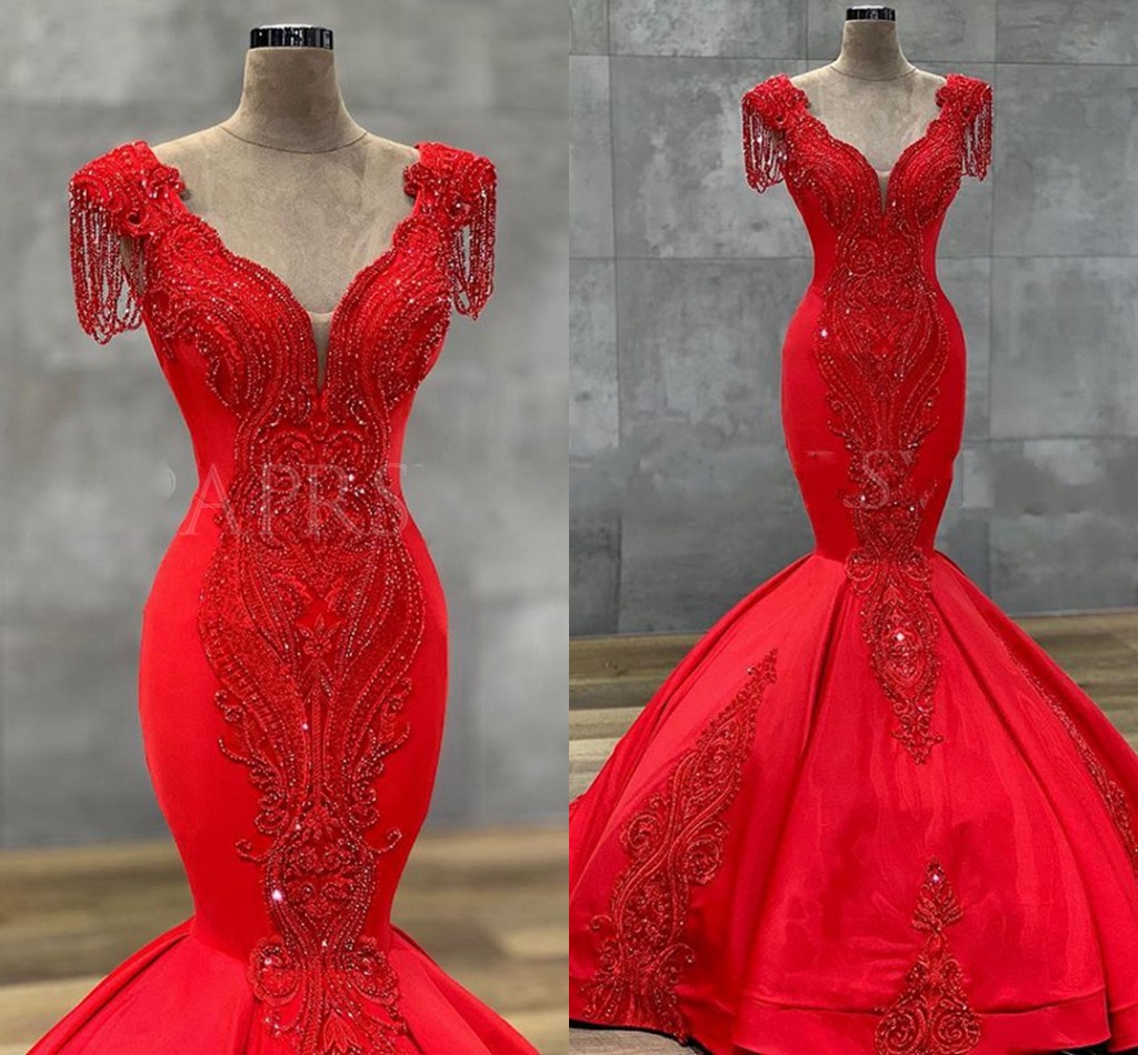 Long Red Prom Dresses 2022 Stunning Mermaid V-neck Crystak Applique Arabic Dubai Women Satin Formal Evening Gowns robe de soiree