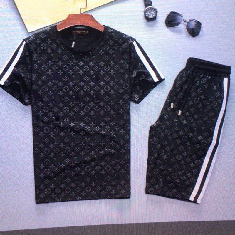 Fashion Mens Designers Tracksuit Set Running Mens Tracksuit Letter Slim Clothing Track Kit Casual Sports Short sleeve Suit, Gray
Fashion Mens Designers Tracksuit Set Running Mens Tracksuit Letter Slim Clothing Track Kit Casual Sports Short sleeve Suit, Gray