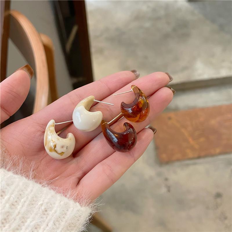 Stud S925 Silver Needle Earrings Cool Wind Light Luxury Simple Women's Small Fashion In 2021
Stud S925 Silver Needle Earrings Cool Wind Light Luxury Simple Women's Small Fashion In 2021