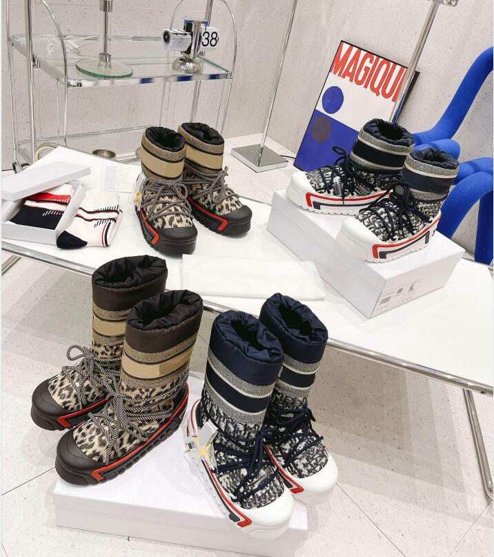 Top quality luxury design women boots warm and velvet winter shoes thick-soled lace-up decoration fashion printed straight boots, 10
Top quality luxury design women boots warm and velvet winter shoes thick-soled lace-up decoration fashion printed straight boots, 10