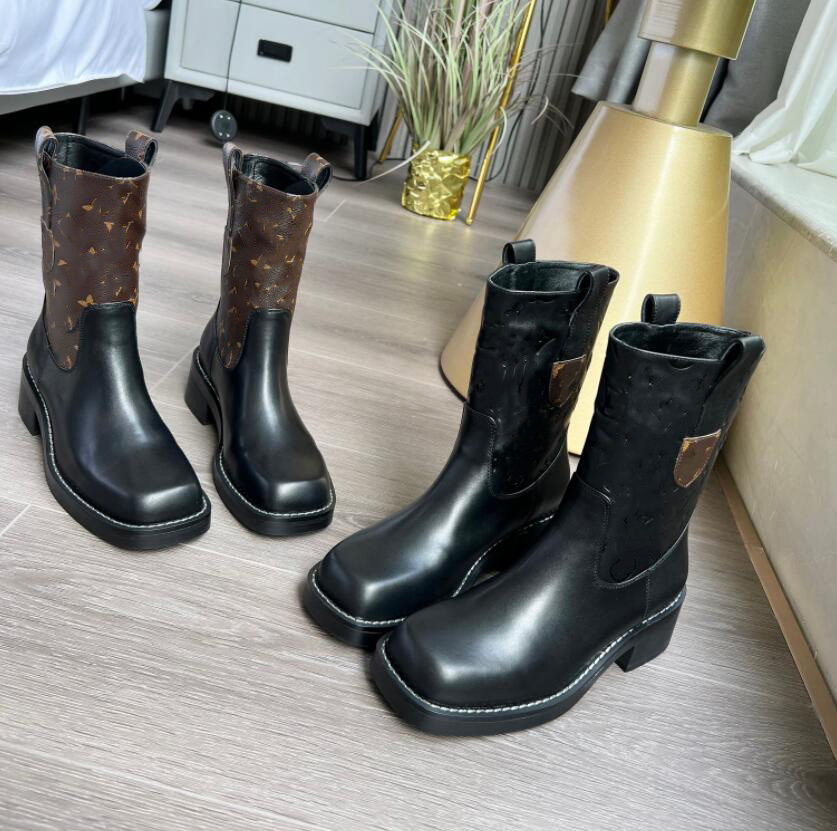Designer Laureate Women Boots Brand Flamingos Love Arrow Medal Martin Boot Winter Genuine Leather Coarse High Heel Shoes Luxury Desert Chunky Heeled Booties Box
Designer Laureate Women Boots Brand Flamingos Love Arrow Medal Martin Boot Winter Genuine Leather Coarse High Heel Shoes Luxury Desert Chunky Heeled Booties Box