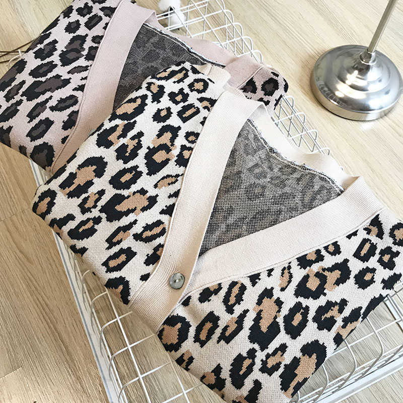 Spring Autumn Vintage Leopard Print Women Knitted Sweater V-Neck Buttons Short Cardigan Casual Female Ladies Outwear C-202 210914