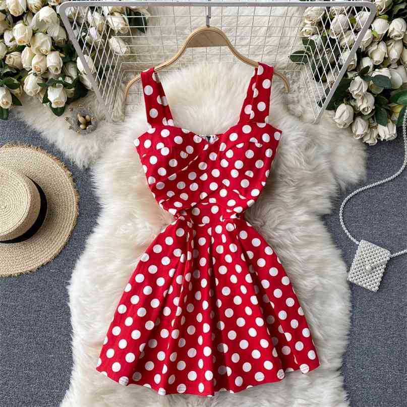 Korean Polka Dot Print Sleeveless Strap Mini Dress Padded V-neck Back Zipper Slim A-line Vintage Women Summer 210603, Red dot
Korean Polka Dot Print Sleeveless Strap Mini Dress Padded V-neck Back Zipper Slim A-line Vintage Women Summer 210603, Red dot