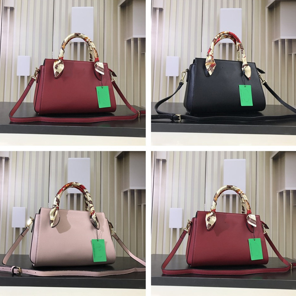 Red Shoulder Bags Leather Handbags luxury designer bag genuine lychee grain cowhide double zipper handbag high quality ladies sweet unique S
Red Shoulder Bags Leather Handbags luxury designer bag genuine lychee grain cowhide double zipper handbag high quality ladies sweet unique S
