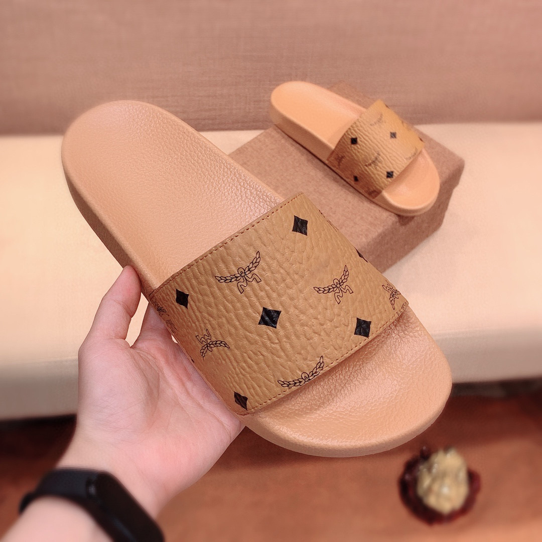 Top Quality Munich Mens Womens Summer Slipper Monogram Leather Sandals Beach Slide Home Slippers Ladies Flat Sliders Trendy Shoes Print Rubber Flowers Bee With Box, Word
Top Quality Munich Mens Womens Summer Slipper Monogram Leather Sandals Beach Slide Home Slippers Ladies Flat Sliders Trendy Shoes Print Rubber Flowers Bee With Box, Word