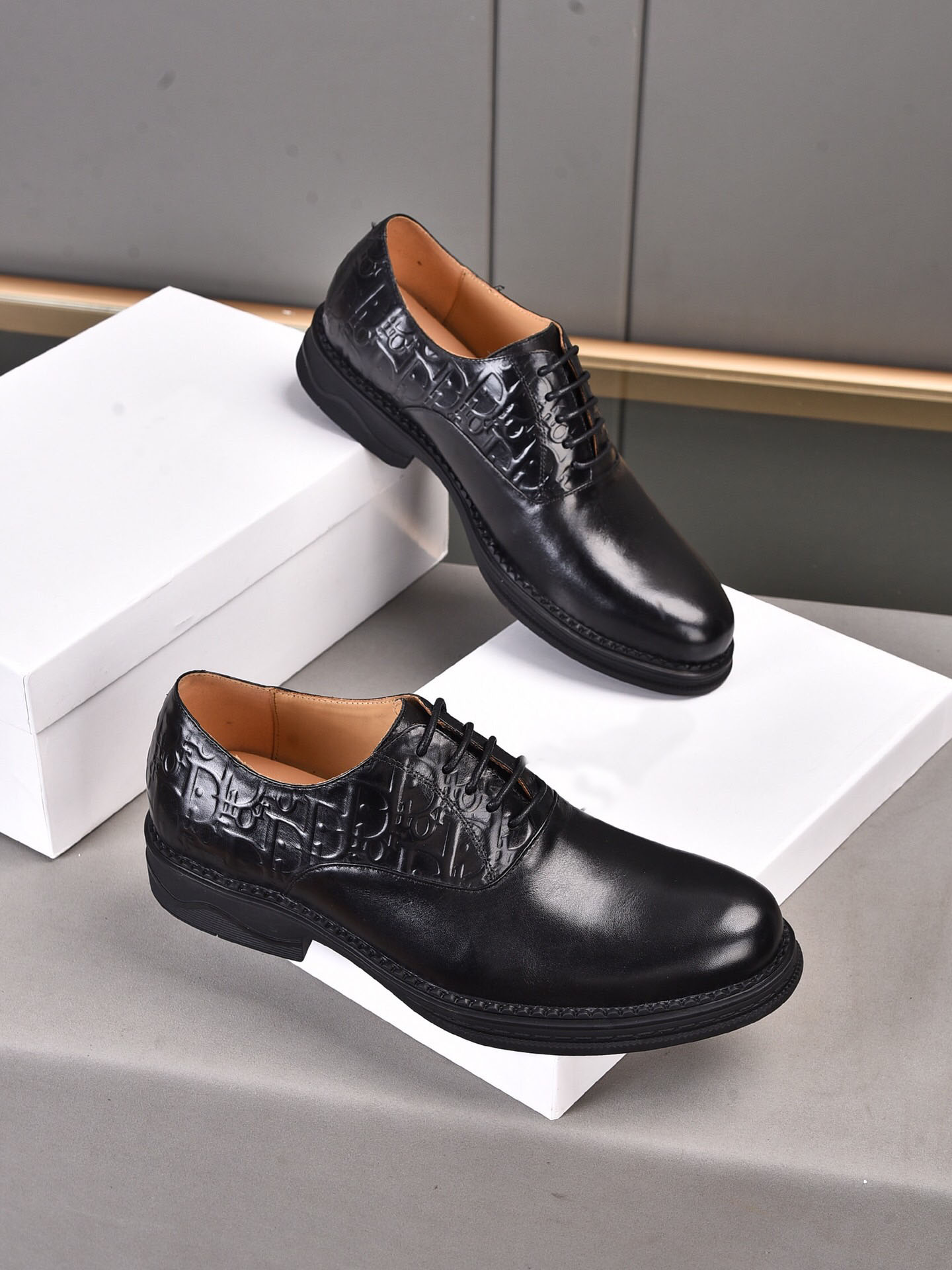 Top Quality Mens Party Wedding Dress Shoes Fashion Genuine Leather Flats Gentlemen Brand Business Oxfords Travel Walk Casual Shoes Size 38-45, Black
Top Quality Mens Party Wedding Dress Shoes Fashion Genuine Leather Flats Gentlemen Brand Business Oxfords Travel Walk Casual Shoes Size 38-45, Black