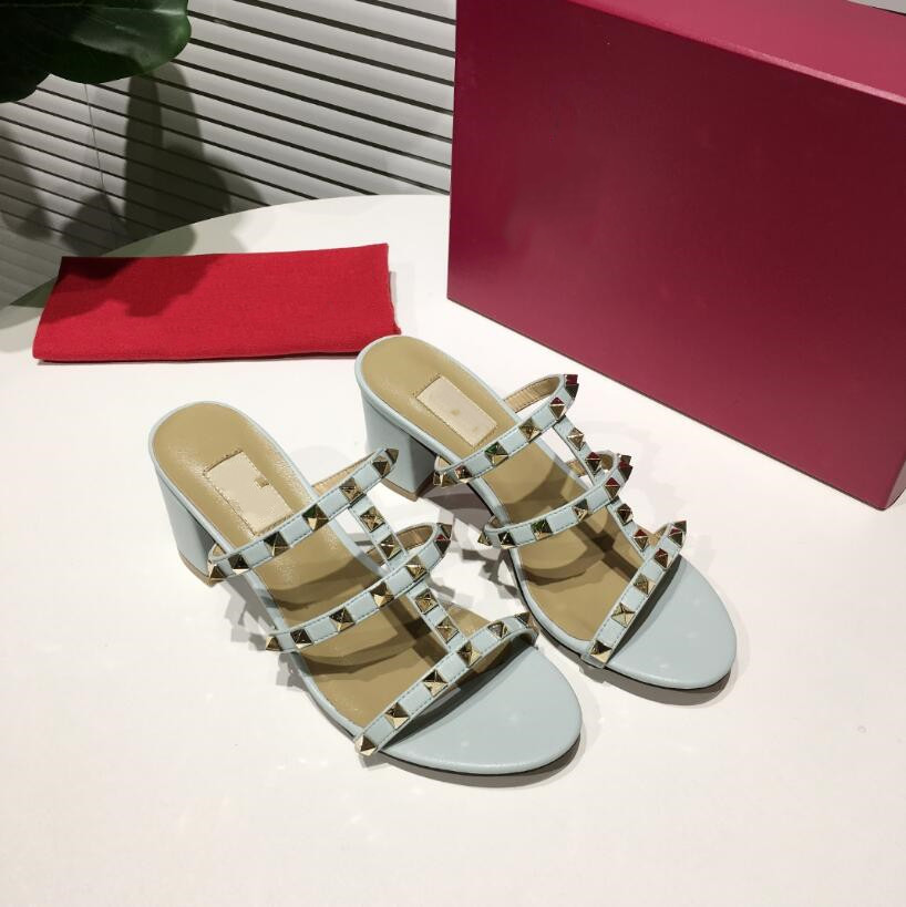 Summer 2021 Sponge Woven Slippers Flat Non-slip Beach Ms Sandals Outdoor Leisure All-match Women Flip Flop 34-41, Box
Summer 2021 Sponge Woven Slippers Flat Non-slip Beach Ms Sandals Outdoor Leisure All-match Women Flip Flop 34-41, Box
