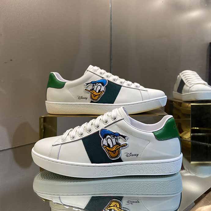 2021 men's and women's couple casual shoes soft sole bee stripe printing basic fashion personality versatile comfortable outdoor c, Black
2021 men's and women's couple casual shoes soft sole bee stripe printing basic fashion personality versatile comfortable outdoor c, Black