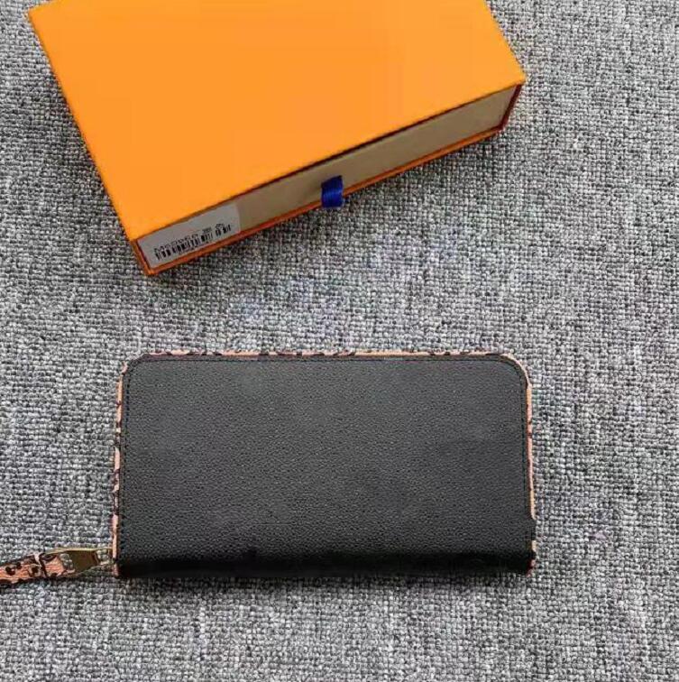 2022 Women Purse Designer Fashion Genuine Leather All-Match Ladies Single Zipper High Quality Leopard Wallets With Box, White with box
2022 Women Purse Designer Fashion Genuine Leather All-Match Ladies Single Zipper High Quality Leopard Wallets With Box, White with box