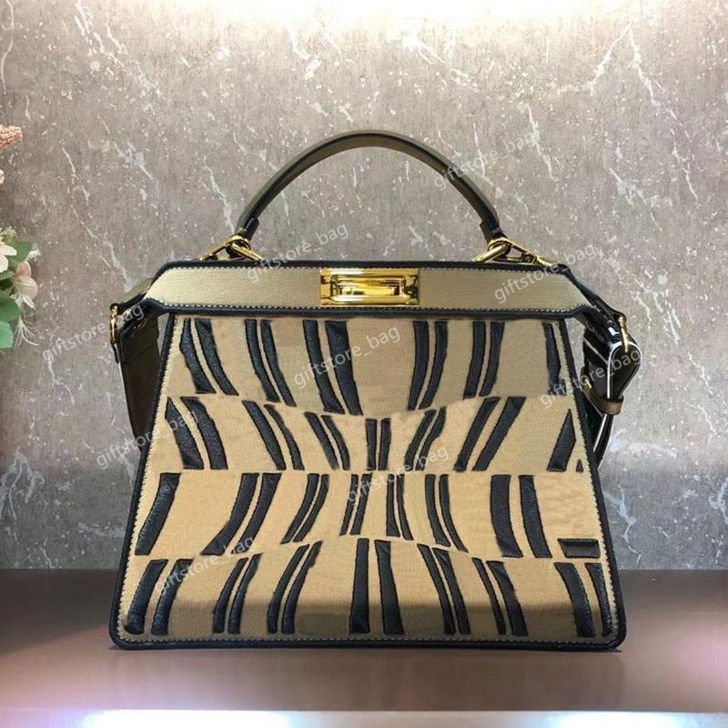 giftstore_bag Fashion shoulder bag messengerbag F letter embroidered canvas handbag buckle handbagpurse detachable shoulderstrap, Other options
giftstore_bag Fashion shoulder bag messengerbag F letter embroidered canvas handbag buckle handbagpurse detachable shoulderstrap, Other options
