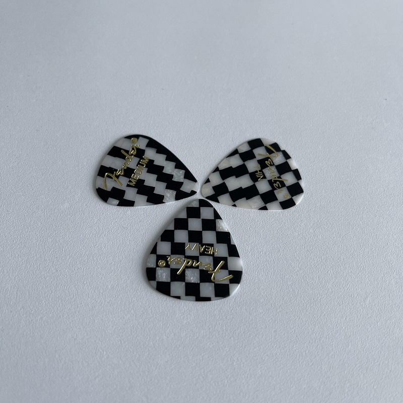 Wholesale Guitar Picks Fender Checker Plectrums Thin 0.46mm Medium 0.68mm Heavy 1.0mm 100pcs/Lot
Wholesale Guitar Picks Fender Checker Plectrums Thin 0.46mm Medium 0.68mm Heavy 1.0mm 100pcs/Lot