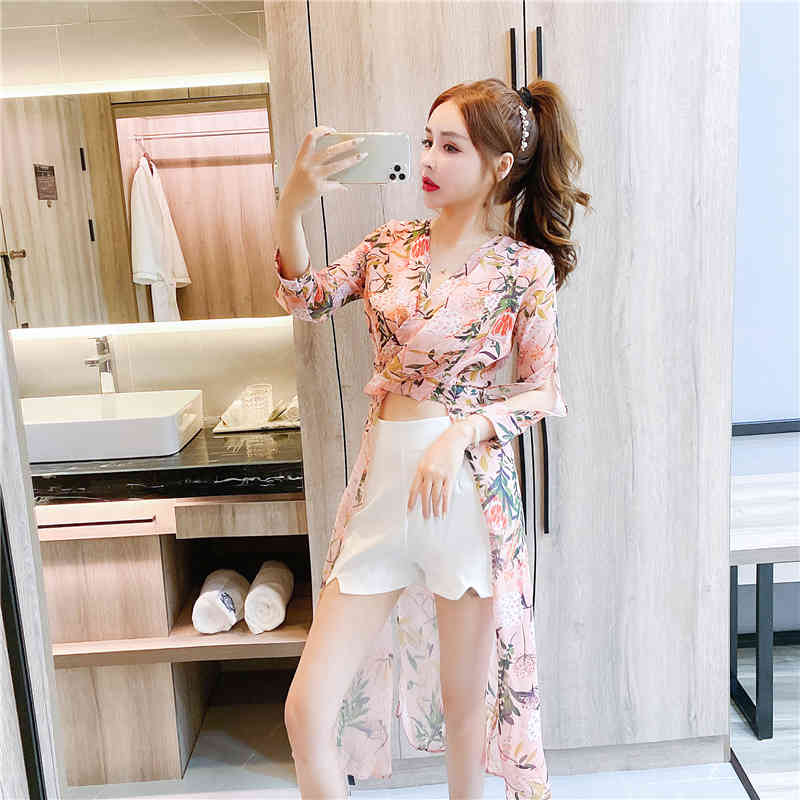 Summer Women Two Piece Set Sweet Flower Print V-Neck Long Sleeve Chic Asymmetrical Chiffon Shirt + White Shorts Fashion Suit 210518