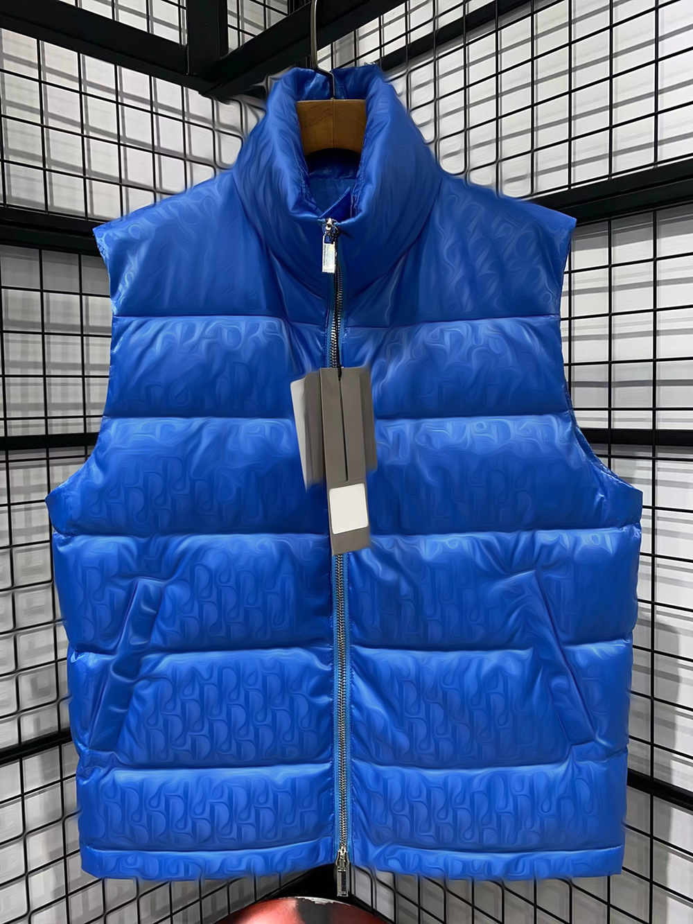 Men' Vests down Oblique print Vest jacket print winter Parka technical embroidery with double zipper structure Outerwear letter pattern outdoor 5 colors choose, Make up for price
Men' Vests down Oblique print Vest jacket print winter Parka technical embroidery with double zipper structure Outerwear letter pattern outdoor 5 colors choose, Make up for price
