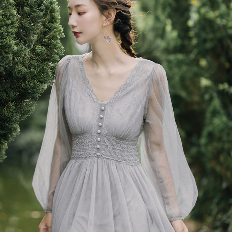 2021fall 2021 brand new women dress v-neck puff sleeve mesh midi dress plus size fairy tulle lace dress elegant long vestidos, Black;gray
2021fall 2021 brand new women dress v-neck puff sleeve mesh midi dress plus size fairy tulle lace dress elegant long vestidos, Black;gray