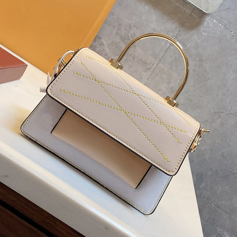 Handbag Women Luxurys Designers Bags 2021 Crossbody Bag High Quality Genuine Leather Canvas Shopping Elegant Lady Free Ship 25*15, No bags;make up the difference
Handbag Women Luxurys Designers Bags 2021 Crossbody Bag High Quality Genuine Leather Canvas Shopping Elegant Lady Free Ship 25*15, No bags;make up the difference