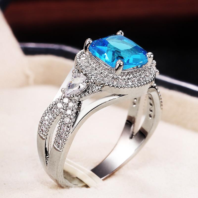 Cluster Rings Huitan Luxury Solitaire Blue Stone Ring Fashion Jewelry Anniversary Present For Mom & Grandma Graceful Women ACC Wholesale, Golden;silver
Cluster Rings Huitan Luxury Solitaire Blue Stone Ring Fashion Jewelry Anniversary Present For Mom & Grandma Graceful Women ACC Wholesale, Golden;silver